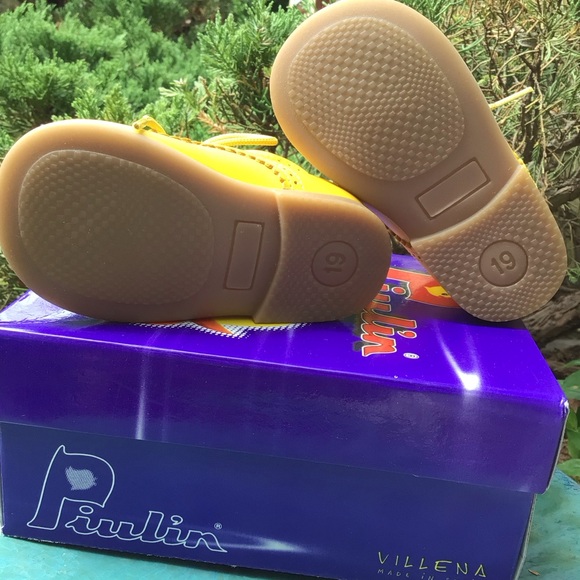 Piulin Villena 19 (9) BABY’S Walking Ankle Lace-up Bootie in mustard yellow, NWT - Picture 4 of 5